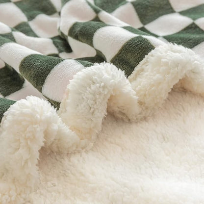 LOMAO Sherpa Throw Blanket Fleece Blanket with Checkered Pattern Soft Thick Blanket for Couch, Bed, Sofa Luxurious Warm and Cozy for All Seasons (Dark Olive, 51"x63")