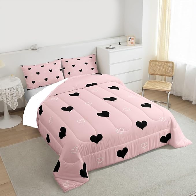 Girls Comforter Set Queen Size Cute Heart Pattern Bedding Set Lovely Pink Black Down Comforter Cartoon Geometric Soft Quilt Set Girly Kawaii Bedroom Decor Gift Modern Duvet Set with 2 Pillowcases