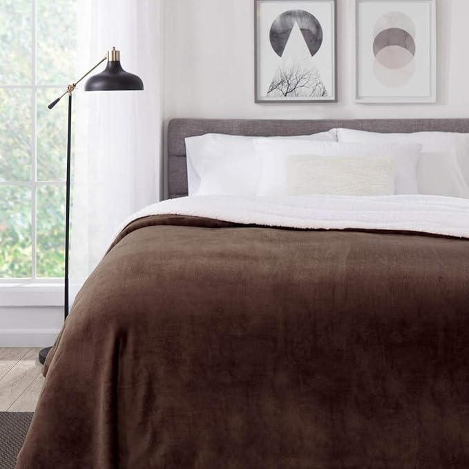 Genteele Sherpa Throw Blanket Super Soft Reversible Ultra Luxurious Plush Blanket, 60 x 80 inches, Brown/White
