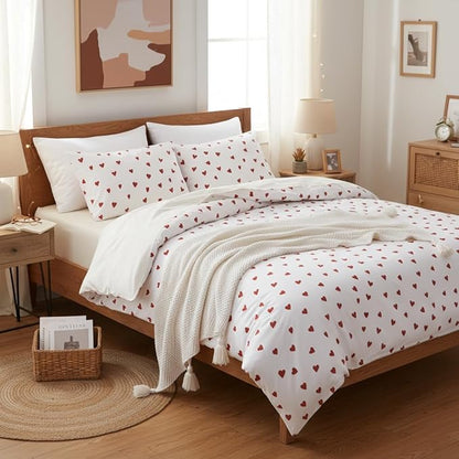 Nayoroom Heart Comforter Set Queen Size Kawaii Red Heart Pattern Comforter Kids Girls Cute Heart-Shaped 3Pcs Soft Lightweight Bedding Set for All Seasons (1 Comforter, 2 Pillowcases)