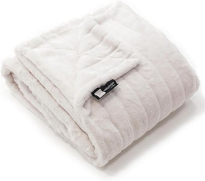 Minky Designs Polar Bear Minky Blanket – Ultra Soft Faux Fur Throw Blanket for Couch, Bed & Home – Fluffy, Warm & Luxurious – Posh Collection (Large, 60x72)