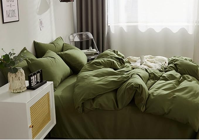 Nanko Queen Comforter Set Dark Green, Olive Green Soft Reversible All Season Down Alternative Quilted Duvet Insert, Microfiber Filling, Luxury Quality Bedding Sets in a Bag 3PCs 90x90, Hunter Green