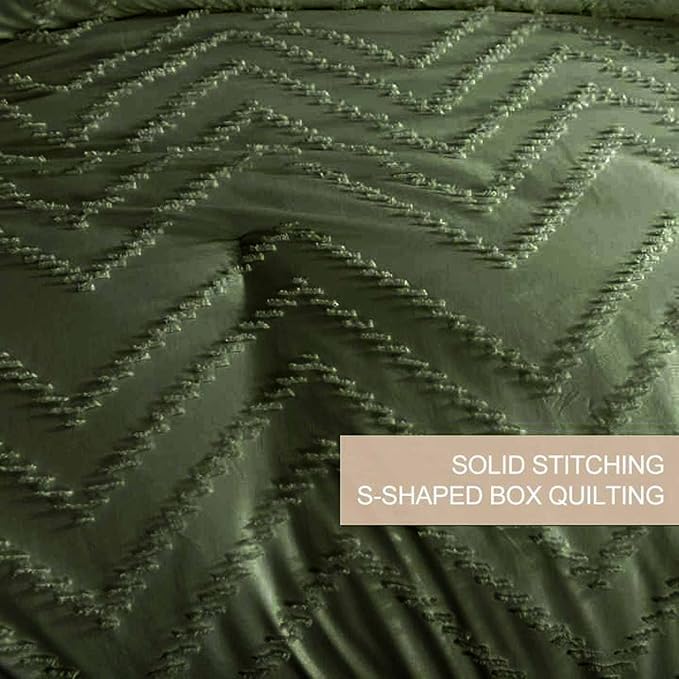 Nanko King Size Comforter Set Dark Green Tufted Boho Soft Shabby Chic Reversible Down Alternative Microfiber Bedding Set, All Season Duvet Bohemia Bed Set Women Men 104 x90 3pcs, Forest Green Jacquard