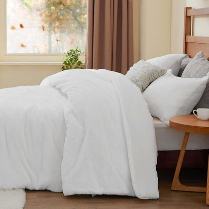 BEDELITE Faux Fur Fleece King Comforter Set - Fluffy & Warm White Comforter King Size，Ultra Soft and Cozy Winter Bedding Set,Fuzzy Thick Bed Set,1 Comforter and 2 Pillowcases