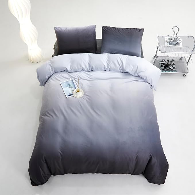 KAREVER Gray White Gradient Comforter Set Cal King Gray Velvet Bedding Comforter Modern Plain White and Deep Gray Gradient Soft Quilt Farmhouse Flannel Comforter Warm California King Bed Comforter