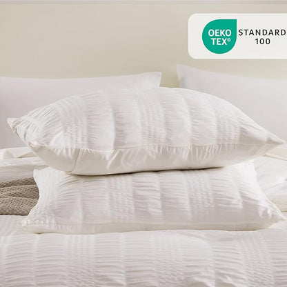 CASAAGUSTO Queen Comforter Set, 7 Pieces Snow White Seersucker Bed in a Bag Queen Size Soft All Seasons, Bedding Sets with Comforter, Flat Sheet, Fitted Sheet, 2 Pillow Shams, 2 Pillowcases