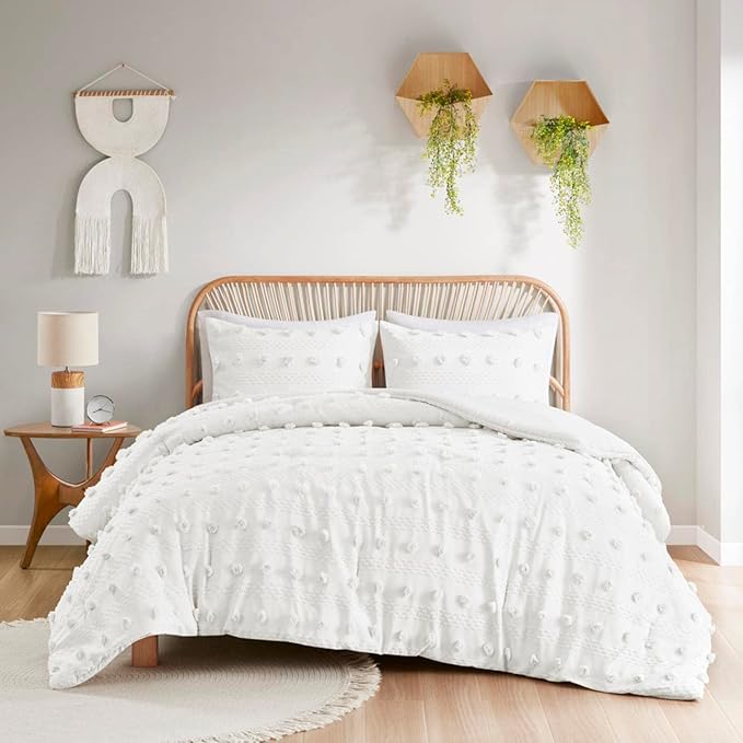 Intelligent Design Queen Comforter Set, Clipped Jacquard Comforter Set Chic Pompoms Accent, All Seasons Lightweight & Fluffy Comforter Bed Set with 2 Shams, Lucy, Full/Queen Ivory 3 Piece