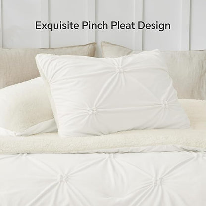 BEDELITE Pituck Fluffy Queen Comforter Set - Super Soft Sherpa White Comforter for Queen Size Bed, Luxury Warm Bedding Set for Winter, Fuzzy Bed Set 3 Pieces (1 Comforter, 2 Pillowcases)