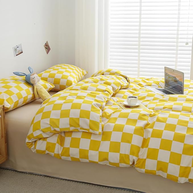 CLOTHKNOW Light Yellow Grid Queen Comforter Set Plaid Bedding Comforter Sets Checker Queen Comforter Light Yellow Queen Size Comforter Sets