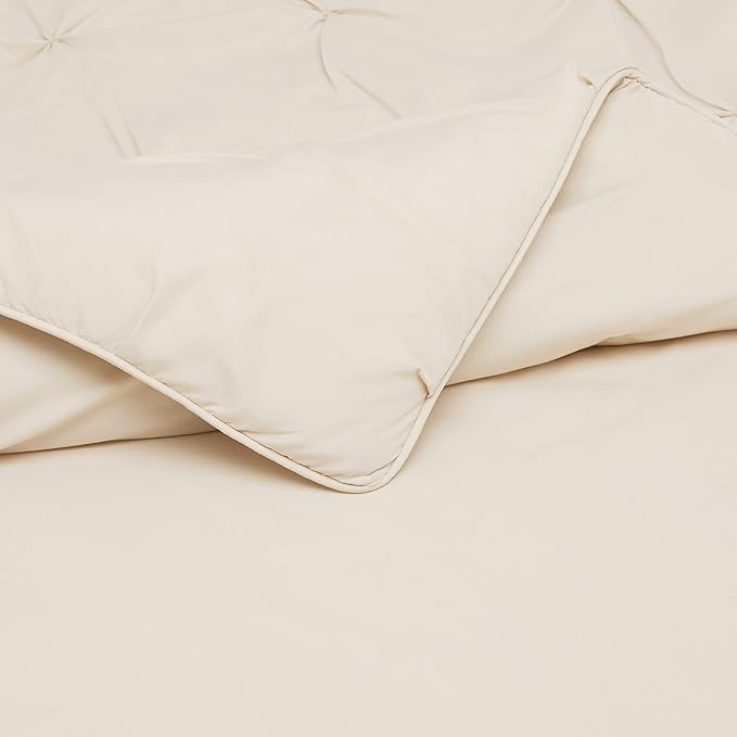 Amazon Basics Soft, Lightweight 2 Piece All-Season Down-Alternative Comforter Bedding Set, Pinch Pleat, Twin/TwinXL, Beige, Geometric