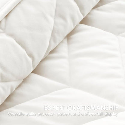 EVERGRACE 3 Pieces Luxurious Velvet King Quilts, Ultra Soft Lightweight Velvet Comforter Set, Matelasse Oversized Diamond Bedspread Coverlet for All Season with 2 Shams, Cream White, 108"x96"
