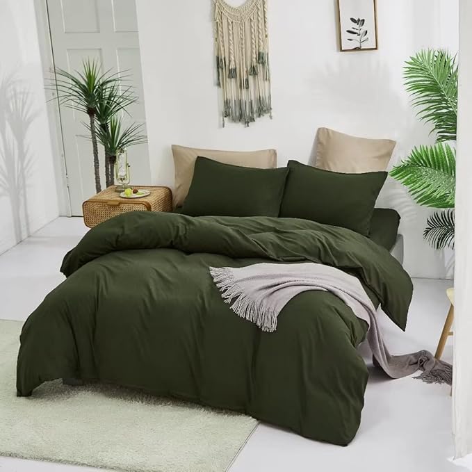 CLOTHKNOW Dark Green Queen Comforter Set Army Green Bedding Comforter Sets Soft Hunter Queen Comforter with 2 x Pillow Cases