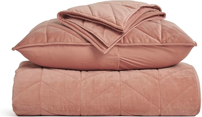 EVERGRACE 3 Pieces Luxurious Velvet King Quilts, Ultra Soft Lightweight Velvet Comforter Set, Matelasse Oversized Diamond Bedspread Coverlet for All Season with 2 Shams, Pink Clay, 108"x96"