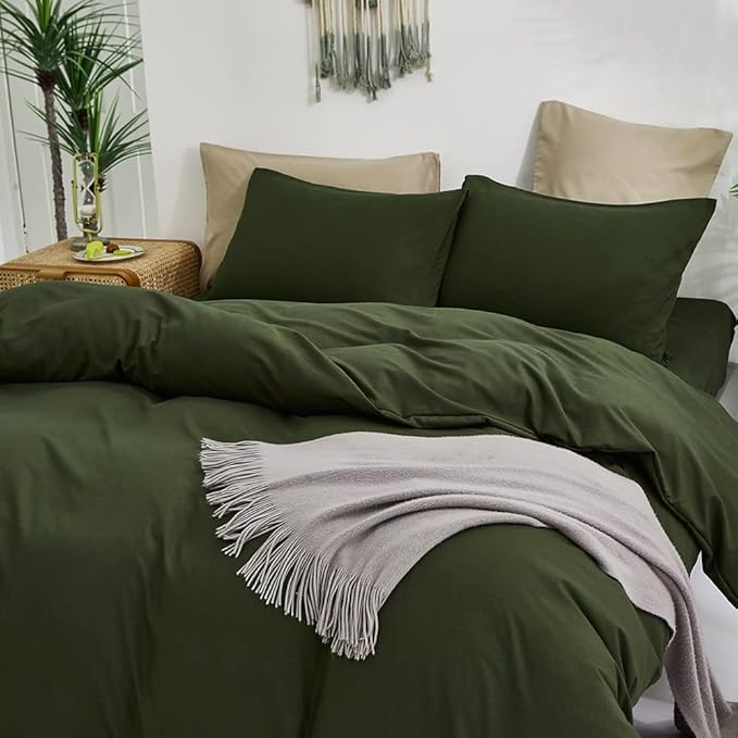 CLOTHKNOW Army Green Twin/Twin XL Comforter Sets Dark Green Bedding Comforter Sets Boys Girls Comforter Soft Military Comforter with 2 x Pillow Cases
