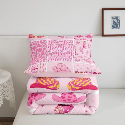 Feelyou Pink Western Decor Comforter Queen Size Wild West Cowgirl Comforter Set for Boys Girls Children Cowgirl Boots Hats Horseshoes Bedding Set Room Decor Patchwork Grid Duvet Set 3Pcs