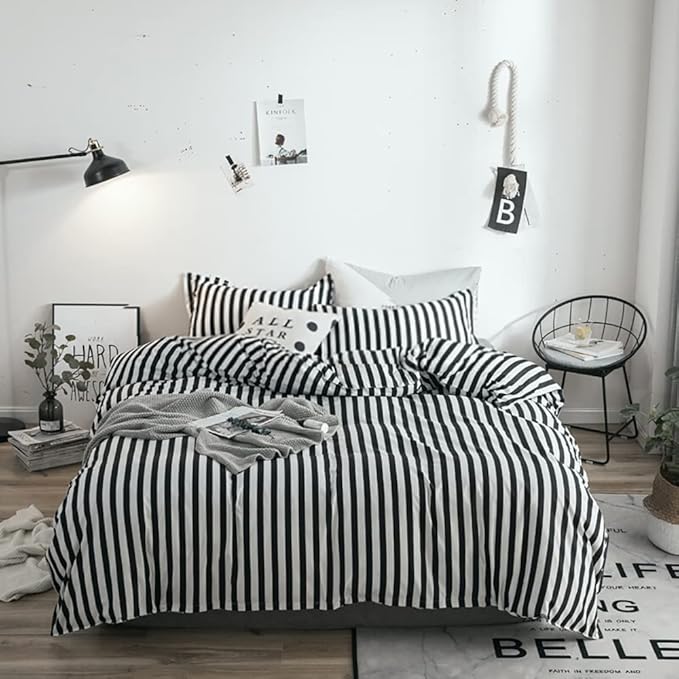 KAREVER White and Black Stripes Comforter Set Twin Women Bedding Set Soft Durable White Striated Bedding Set Black Stripes Ticking Quilts Hotel Quality Comforter Set Girls White Black Stripes Bed Set