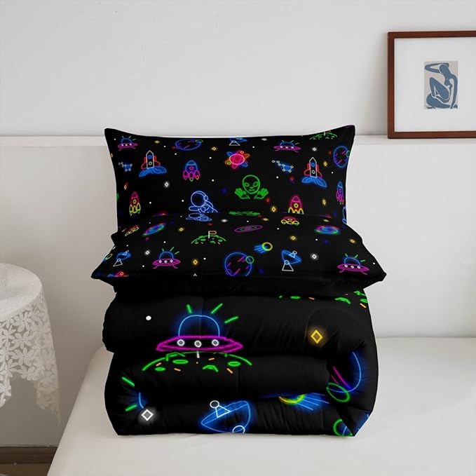 jejeloiu Galaxy Astronaut Duvet Cover King Size Glitter Outer Space Bedding Set for Kids Boys Girls Solar System Comforter Cover Set Nebula Bedspread Cover 3Pcs