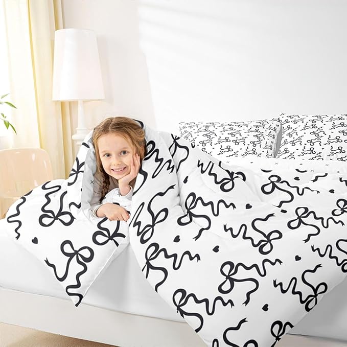 Castle Fairy Bow Love Heart Print Comforter Set King Size,Black Bowknot Bedding Sets 3Pcs for Kids Girls Women Room Decor,Butterfly Tie Knot Duvet Insert Princess Girly Down Comforter,2 Pillowcases
