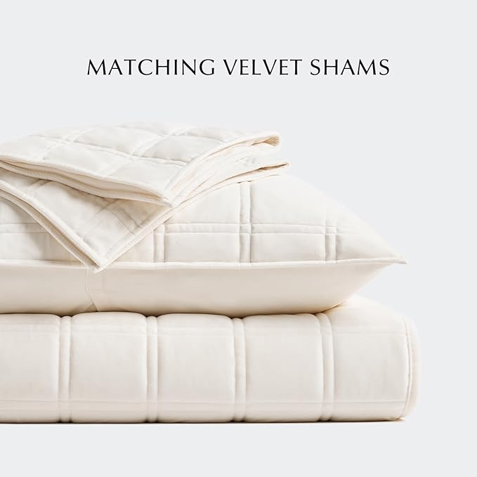 EVERGRACE 3 Pieces Luxurious Velvet Quilt King Size, Ultra Soft Bedspread Coverlet Set, Double Box Stitch Lightweight Velvet Comforter for All Season with 2 Shams, Cream White, 108"x96"