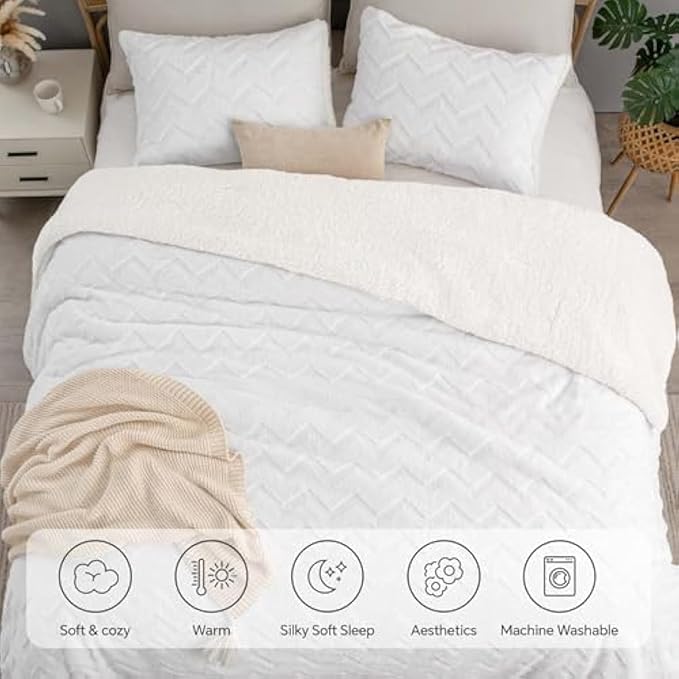 BEDELITE Fluffy Full Size Comforter Set - Super Soft Sherpa White Comforter for Full Size Bed, Luxury Warm Bedding Set for Winter, Fuzzy Bed Set 3 Pieces (1 Comforter, 2 Pillowcases)