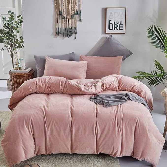 CLOTHKNOW Pink Velvet Twin/Twin XL Comforter Set Fluffy Bedding Comforter Sets Soft Pink Comforter with 2 x Pillow Cases