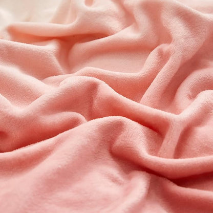 CLOTHKNOW Pink White Velvet Queen Comforter Set Fluffy Bedding Comforter Sets Warm Soft Gradient Pink White Comforter with 2 x Pillow Cases | Soft