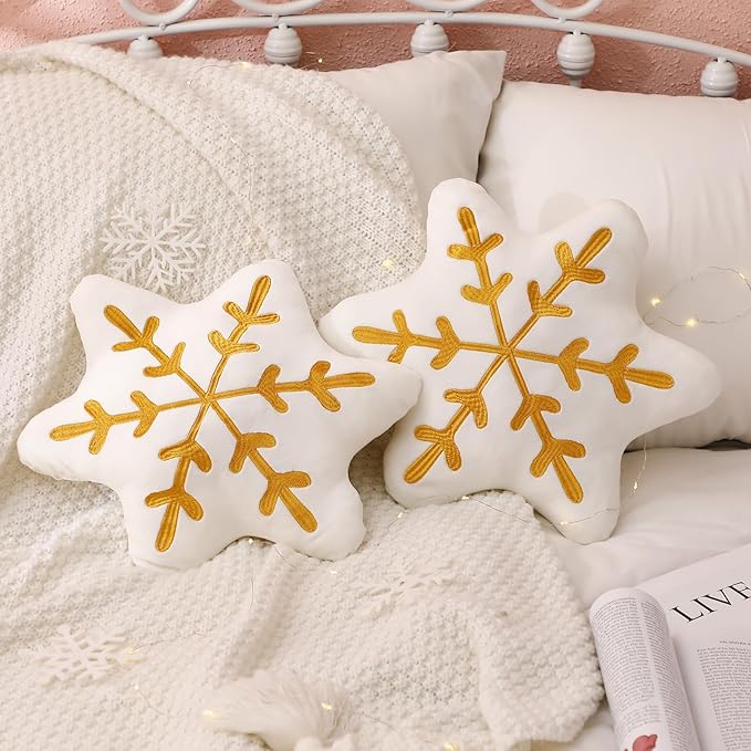 Soaoo 2 Pcs Snowflake Pillow Winter Throw Pillows Decorative Sherpa White Snowflake Shaped Cushion for Winter Home Decor Couch Sofa Bedroom Decoration(Gold)