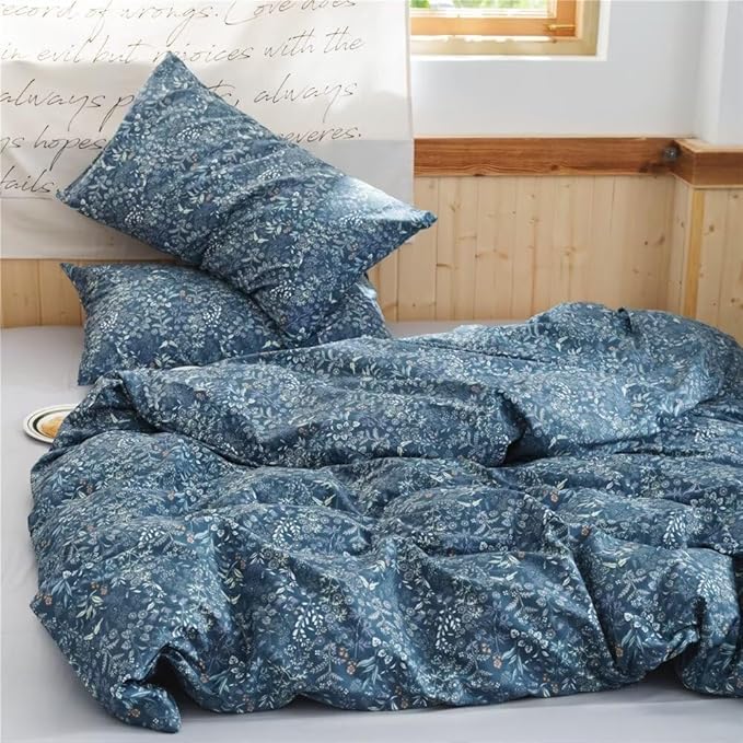 MKXI Queen Comforter Set Cute Blue Floral Bedding Comforter Set White Printed Reversible Soft Comforter Garden Style