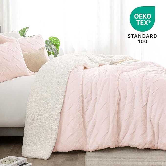 BEDELITE Fluffy King Size Comforter Set - Super Soft Sherpa Pink Comforter for King Size Bed, Luxury Warm Bedding Set for Winter, Fuzzy Bed Set 3 Pieces (1 Comforter, 2 Pillowcases)