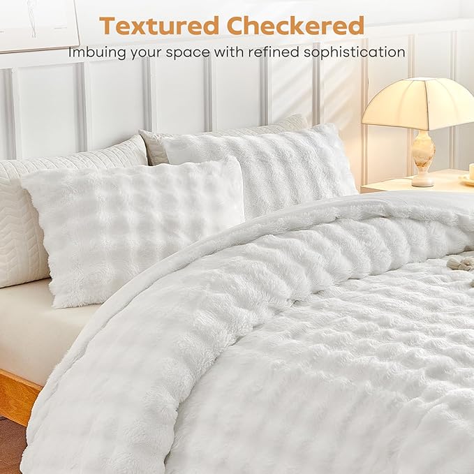 Tokokimo Faux Fur Comforter Set King Size, Ultra Soft Reversible Heavyweight Fluffy Bedding, Extra Warm Winter Comforter with 2 Pillow Cases, All Season Fuzzy Comforter Set, White