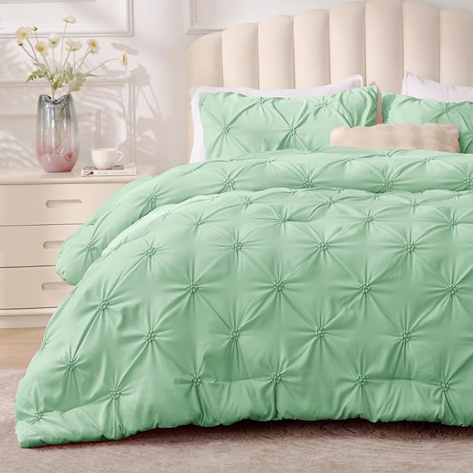 BEDELITE Sage Green Queen Comforter Set - 3 Pieces Boho Pintuck Bedding Comforter Sets, Lightweight Soft & Warm Bed Comforter Queen with 2 Pillowcases for All Season