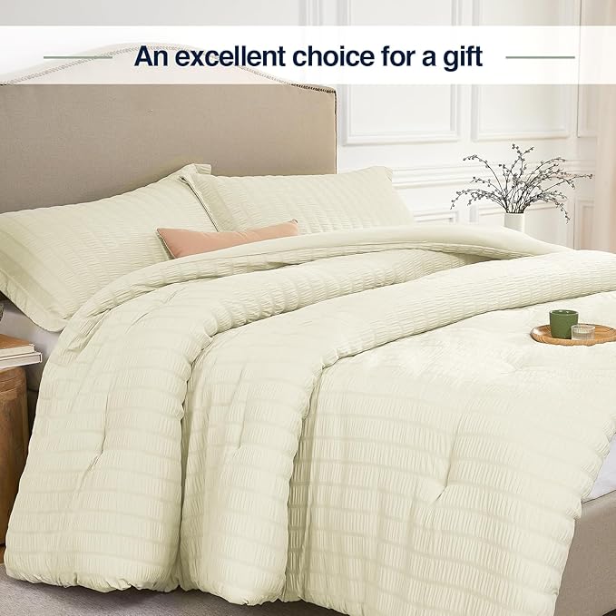 King Comforter Set Cream,3PCS Seersucker Lightweight Bedding Comforter for All Season, King Size(104''×90'' Comforter & 2 Pillowcases)