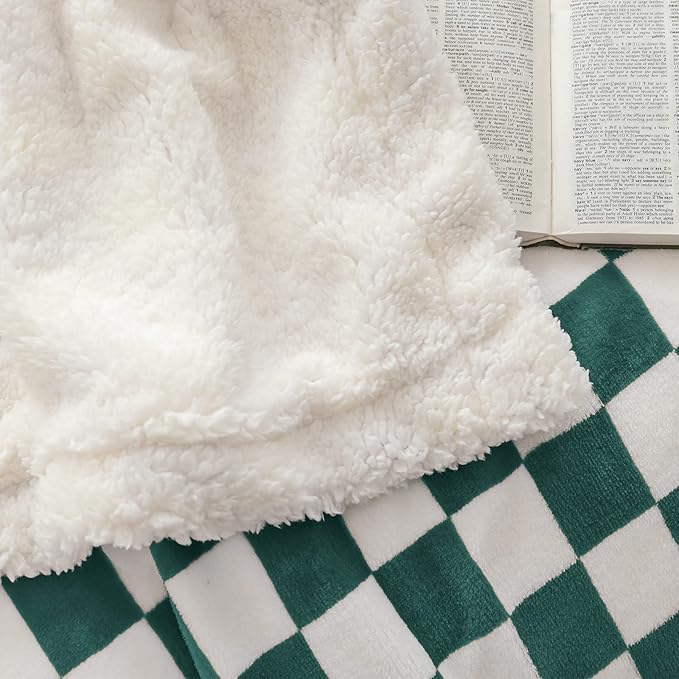 LOMAO Sherpa Throw Blanket Fleece Blanket with Checkered Pattern Soft Thick Blanket for Couch, Bed, Sofa Luxurious Warm and Cozy for All Seasons (Green, 51"x63")