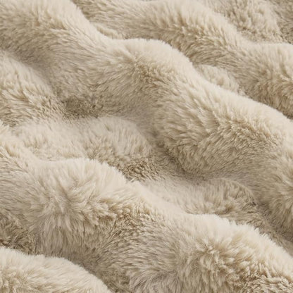 Bedsure Fluffy Comforter Set Queen - Light Beige Faux Fur Queen Comforter, Soft Shaggy Plush Bubble Bedding Comforter Sets, Winter Warm Luxury Fuzzy Bed Set 3 Pieces, 1 Comforter and 2 Pillowcases