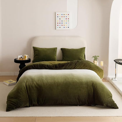CLOTHKNOW Green White Fluffy Full Size Comforter Sets Velvet Bedding Comforter Sets Soft Olive Green Comforter with 2 x Pillow Cases