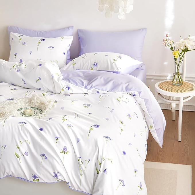 Wake In Cloud - Floral Comforter Set, Cottagecore Cute Aesthetic Watercolor Tiny Flowers and Leaves, Soft Lightweight Bedding for Women Teen Girls, 3 Pieces, Purple, Twin/Twin XL Size