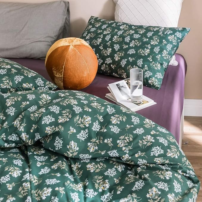 mixinni Twin XL Comforter Set Floral, Green Comforter Twin XL Size Fluffy, Cottagecore White Small Flowers Leaves Comforter with 2 Pillow Cases for All Seasons-3 Pieces