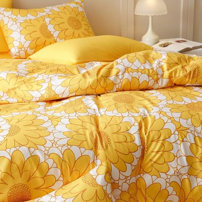 CLOTHKNOW Yellow White Sunflower King Size Comforter Set 3Pcs Floral Bedding Comforter Sets Boho Comforter Women Girls Comforter with 2 x Pillow Cases