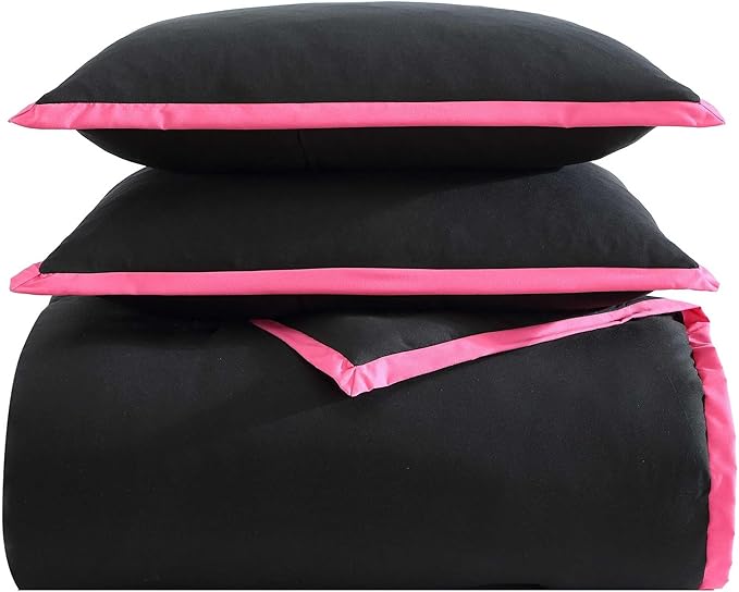 Betsey Johnson - Full/Queen Comforter Set, Super Soft Bedding with Matching Shams, Bonus Throw Included, Chic Bedding Essentials (Signature Hotel Solid Black, Full/Queen)