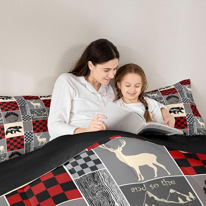Rustic Cabin Bear Deer Bedding Set, Retro Wooden Barn Door Comforter Set Wild Animals Adventure Camping Patchwork Quilt Vintage Farm Country Bedding Comforter Sets Lodge Decor For The Home, Twin