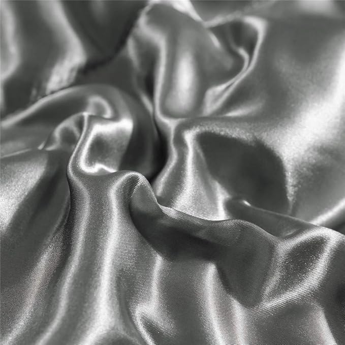 NTBED Silky Satin Comforter Set Queen Silver, Luxury Soft Microfiber Bedding Lightweight Sexy Wave Quilted Blanket Set with 2 Pillow Covers for Summer Spring Autumn