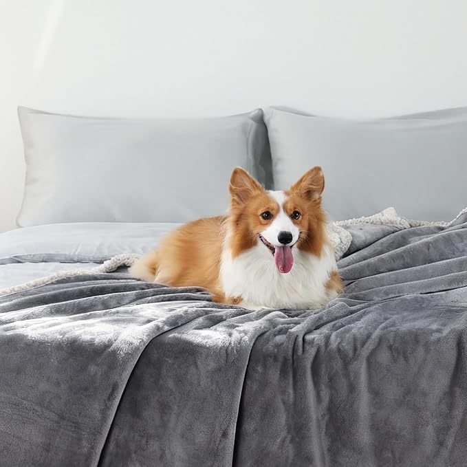 Makigued Waterproof Dog Blanket for Couch & Bed, Reversible Sherpa Fleece Pet Throw with Quiet TPU Barrier, Machine Washable Furniture Protector for Large Dogs & Cats, Queen Size 80x90 Inch, Gray