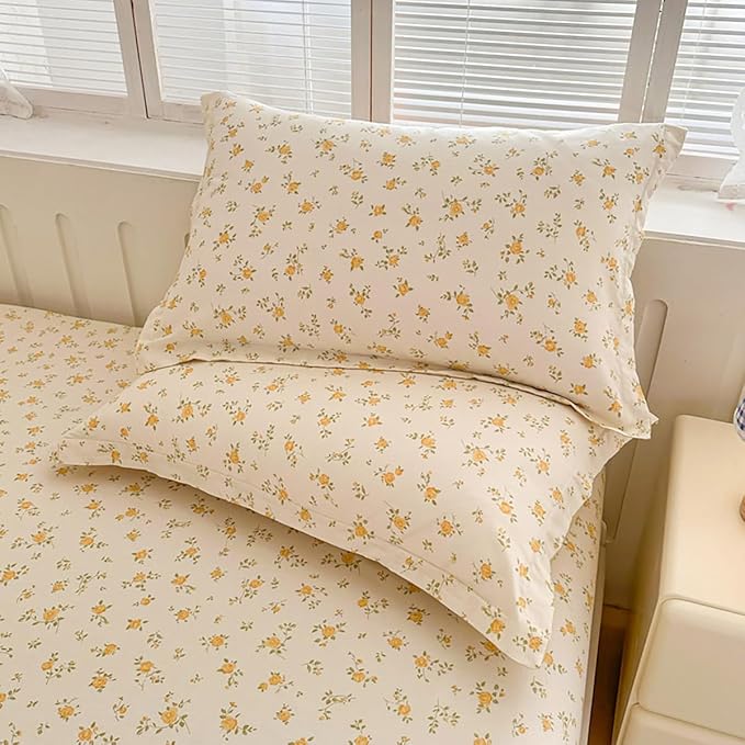 Yellow Queen Comforter Set - Orange Floral Comforter Set Queen Size, Quilt Bedding Set 3 Pieces, Soft & Lightweight Comforter(90‘’ x 90‘’) & 2 Pillowcases(30‘’x20‘’)