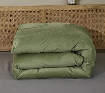 KAREVER Sage Velvet Comforter Sets Solid Sage Green Flannel Bedding Set 3 Pieces Comforter Set Twin XL Size Sage Green Blanket Warm Winter Bedding Set(Sage Velvet, Twin(68'' 90''))
