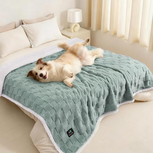 Luciphia Waterproof Dog Blanket for Large Dogs Washable Soft Sherpa Fleece Cat Blankets with 3D Jacquard Cozy Calming Reversible Bed Couch Protector Furniture Protection, Green White, 85x57 inch