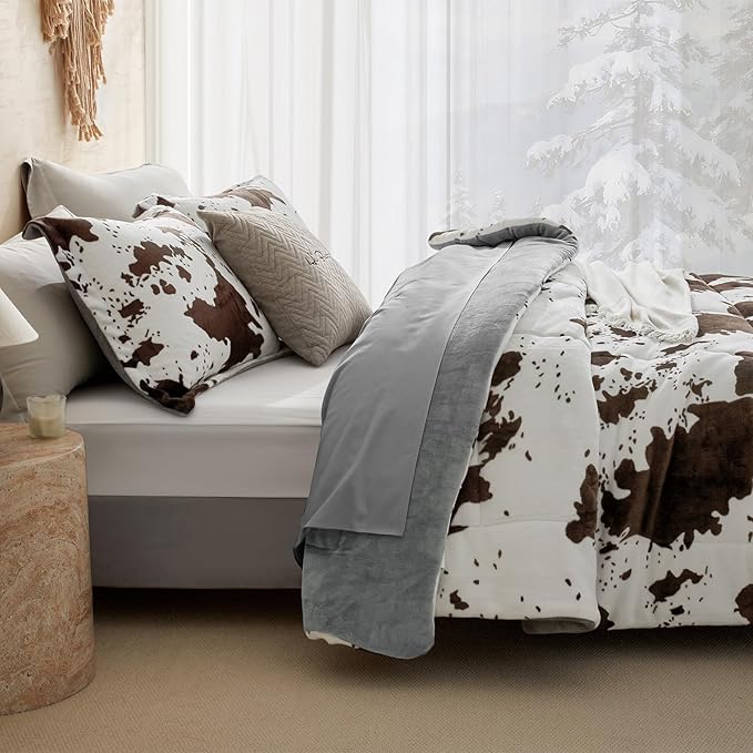 Petrichor Velvet Flannel King Comforter Set- Cow Print Western Style Blanket,Luxury Fuzzy Heavy Bedding Set, 3 Pieces Plush Winter Bed Set with Comforter (90"x104") & 2 Pillow Shams (20"x36"