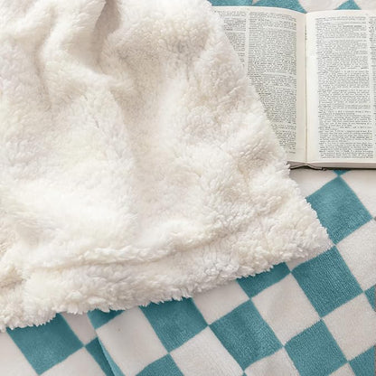LOMAO Sherpa Throw Blanket Fleece Blanket with Checkered Pattern Soft Thick Blanket for Couch, Bed, Sofa Luxurious Warm and Cozy for All Seasons (Light Blue, 51"x63")