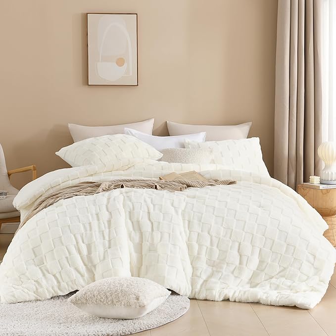 Litanika Fluffy Queen Size Comforter Set Cream White, 3 Pieces Warm Sherpa Fleece Beige Bedding Set,Ivory Jacquard Checkered Plush Fuzzy Bed Set(1 Comforter, 2 Pillowcases)