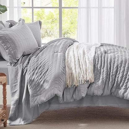 Zzlpp King Comforter Set 7 Pieces, Light Grey Seersucker Bed in a Bag with Comforter, Pillow Shams, Pillowcases, Flat Sheet, Fitted Sheet