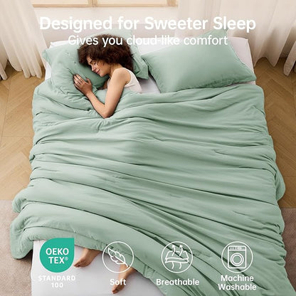 MUXHOMO Queen Comforter Set, All Season Ultra Soft Down Alternative Bedding - 3 Piece Lightweight Bed Set Includes 1 Comforter (90"x90") and 2 Pillow Shams (20"x26"), Sage Green